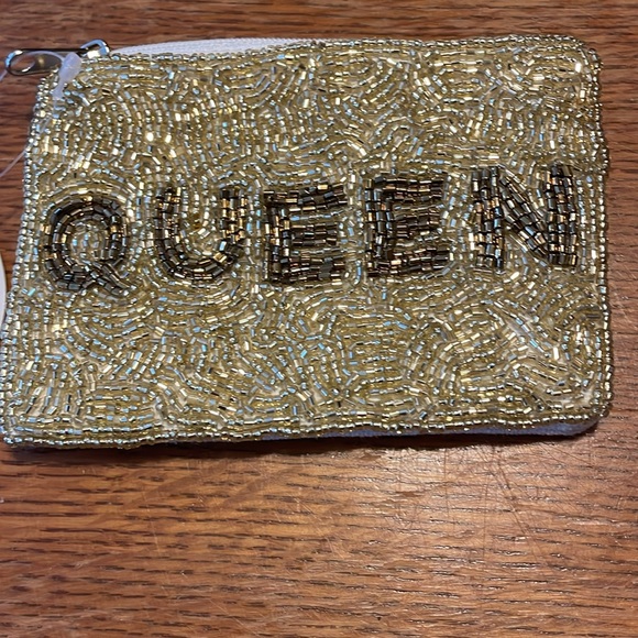 NWT Gold beaded change purse “Queen” - Picture 2 of 4